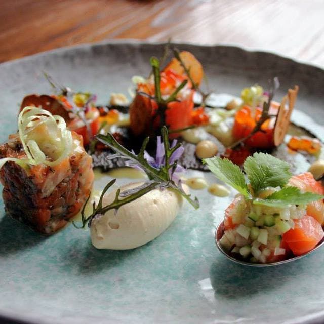 Chikos Restaurant and Cafe